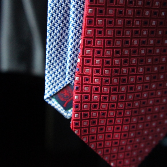 Tommy Hilfiger Tie - Picture 1 of 5